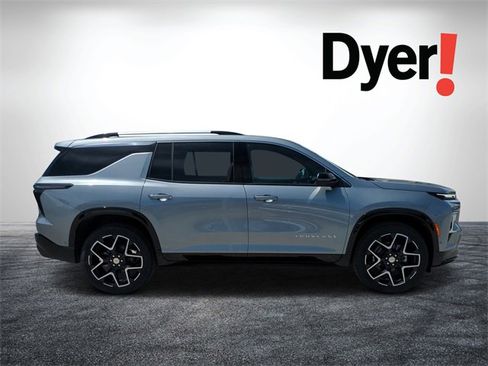 New 2026 Chevrolet Traverse High Country image 2