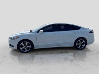 Used 2013 Ford Fusion SE FWD video 2