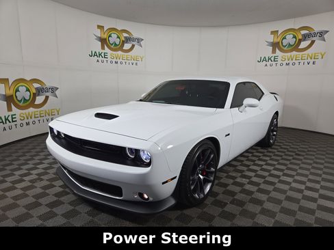 Used 2023 Dodge Challenger R/T w/ Plus Package image 4