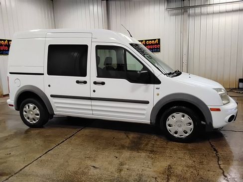 Used 2013 Ford Transit Connect XLT image 2