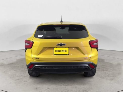 Used 2024 Chevrolet Trax RS FWD image 6