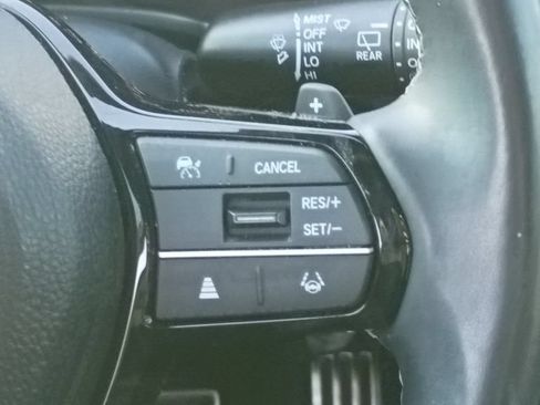 Used 2024 Honda Civic Sport image 26