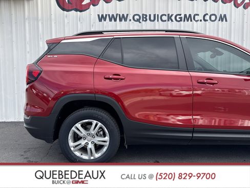 Used 2022 GMC Terrain SLE w/ Driver Convenience Package image 26