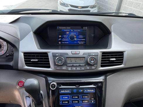 Used 2016 Honda Odyssey Touring Elite image 21