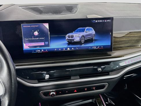 Used 2025 BMW X7 xDrive40i AWD/4WD image 18