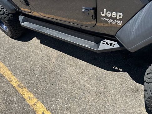 Used 2018 Jeep Wrangler Unlimited Sport AWD/4WD image 6