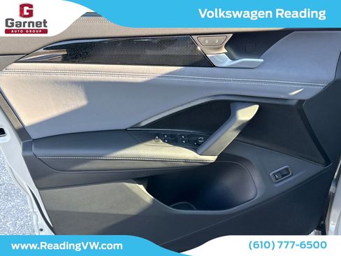 New 2026 Volkswagen Tiguan SE R-Line image 12