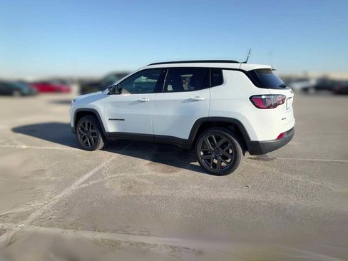 New 2026 Jeep Compass Latitude image 7