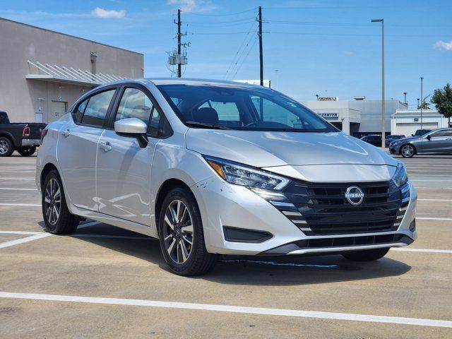 Used 2025 Nissan Versa SV FWD image 3