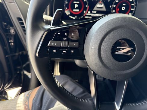Used 2025 Nissan Z Performance w/ Floor Mat Package RWD image 18