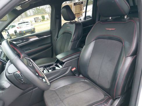 Used 2022 Jeep Grand Cherokee Trailhawk AWD/4WD image 12