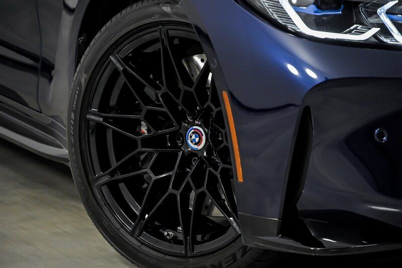 Used 2023 BMW M4 xDrive Competition AWD/4WD image 4