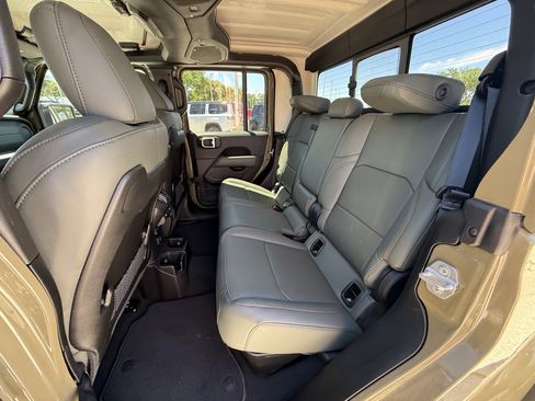 New 2026 Jeep Gladiator Mojave AWD/4WD image 16