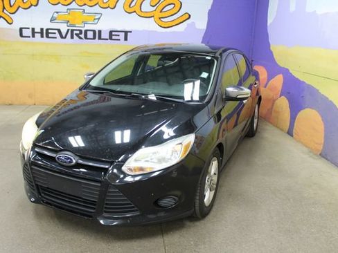 Used 2014 Ford Focus SE FWD image 4