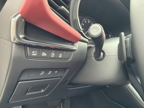 New 2026 MAZDA MAZDA3 Hatchback w/Premium Plus Pkg image 31