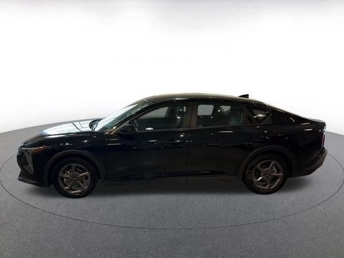 Used 2025 Kia K4 LXS image 9