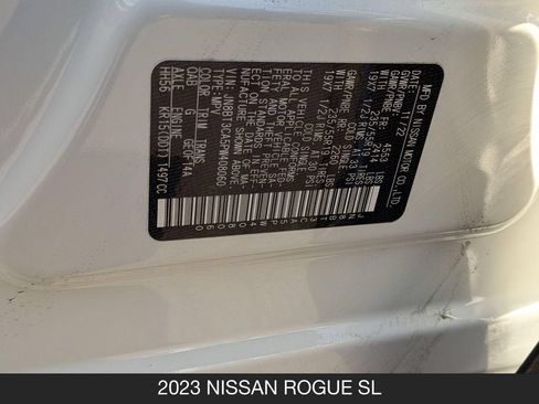 Used 2023 Nissan Rogue SL w/ SL Premium Package FWD image 27