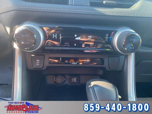 Used 2024 Toyota RAV4 LE image 40