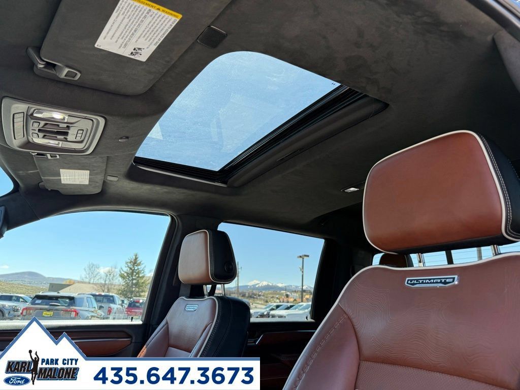 Used 2024 GMC Sierra 3500 Denali Ultimate AWD/4WD image 27