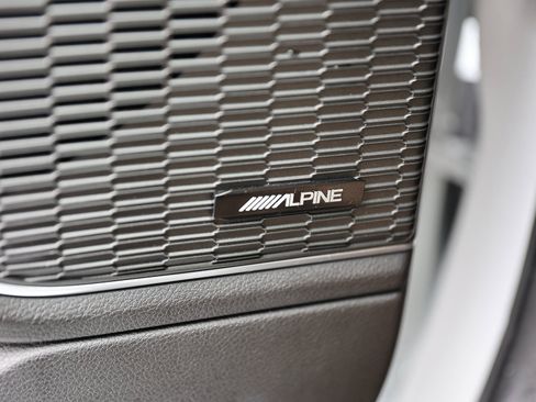 Used 2023 Jeep Grand Cherokee L Overland image 41