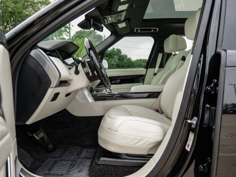 Used 2025 Land Rover Range Rover Long Wheelbase Autobiography AWD/4WD image 3