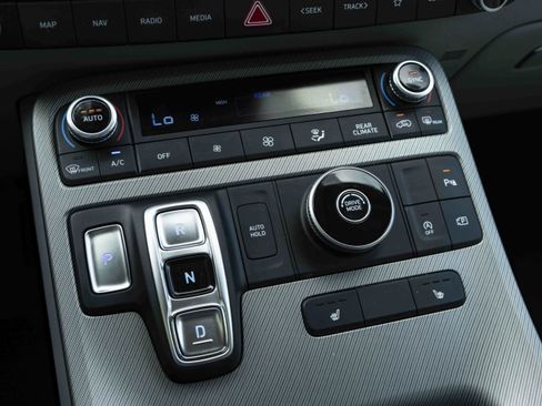 Used 2025 Hyundai Palisade SEL FWD image 29