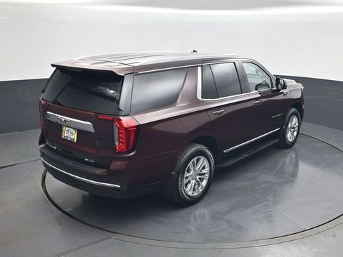 Used 2023 GMC Yukon SLT w/ SLT Luxury Package AWD/4WD image 18