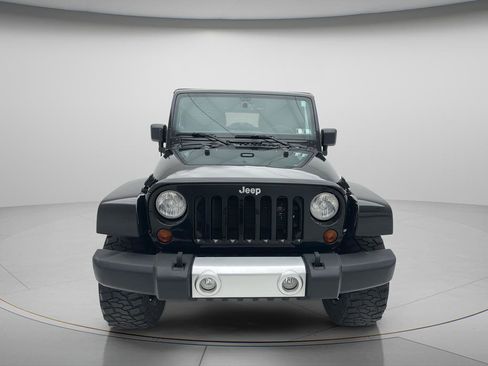 Used 2013 Jeep Wrangler Unlimited Sahara AWD/4WD image 5