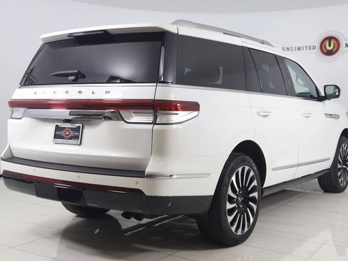 Used 2023 Lincoln Navigator Black Label image 3