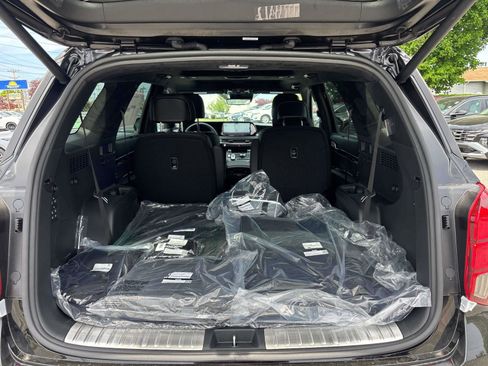 Used 2025 Hyundai Palisade Calligraphy image 4