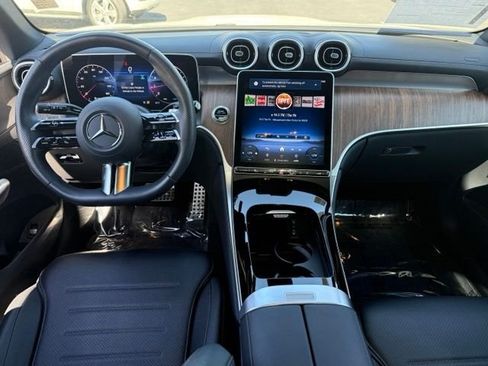 Used 2026 Mercedes-Benz GLC 300 image 21