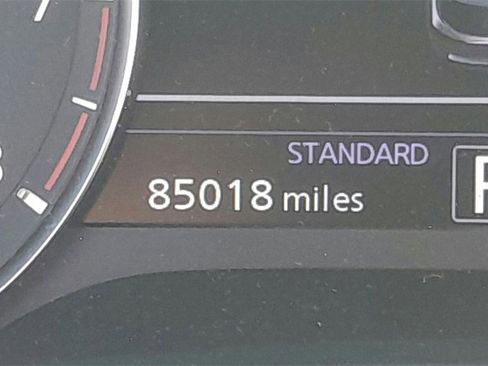 Used 2019 INFINITI QX50 Luxe w/ Navigation Package image 23