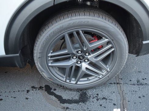 New 2026 Ford Explorer ST w/ Sun And Sound Package image 4