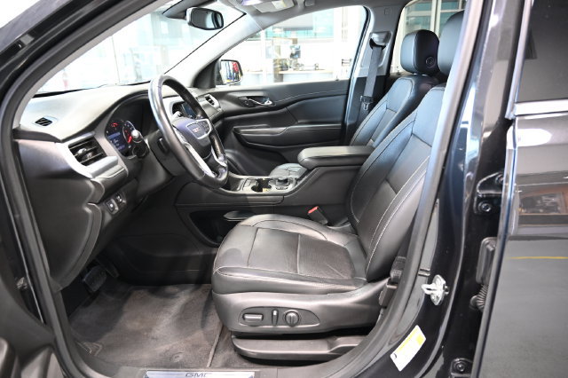 Used 2020 GMC Acadia SLT AWD/4WD image 9