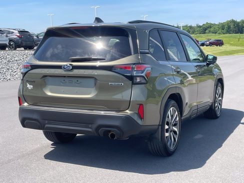 Certified 2025 Subaru Forester Touring AWD/4WD image 3