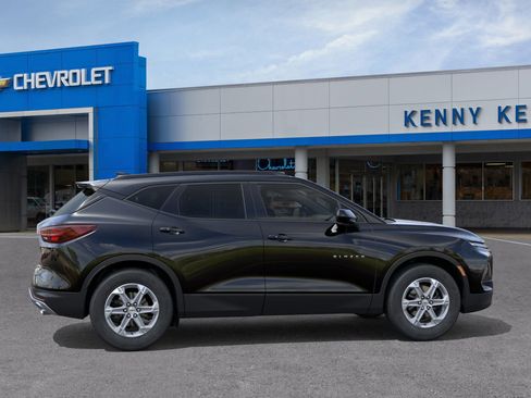New 2026 Chevrolet Blazer LT image 5