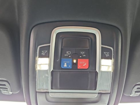 Used 2024 RAM 1500 Laramie image 22