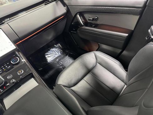 Used 2023 Land Rover Range Rover Sport SE image 17