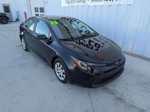 Used 2023 Toyota Corolla LE image 6