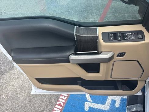 Used 2020 Ford F250 Lariat w/ Lariat Ultimate Package AWD/4WD image 15