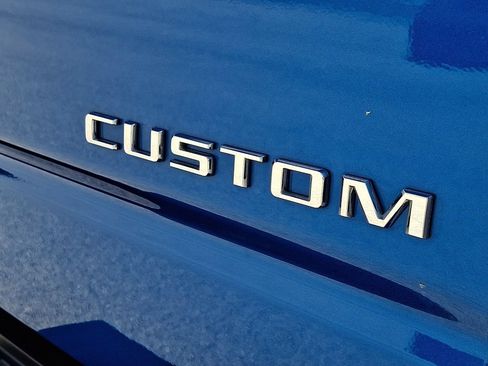 Used 2022 Chevrolet Silverado 1500 Custom Trail Boss AWD/4WD image 30