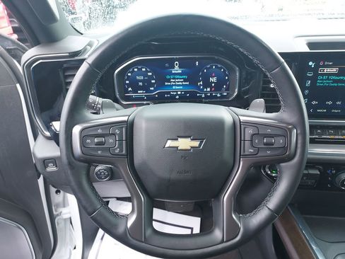 Used 2023 Chevrolet Silverado 1500 High Country w/ Technology Package AWD/4WD image 20