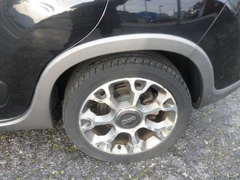 Used 2014 FIAT 500L Trekking w/ Popular Equipment Group image 6