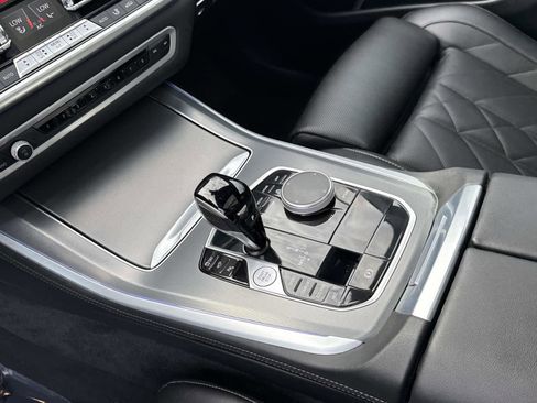 Used 2023 BMW X5 xDrive40i w/ Premium Package image 21