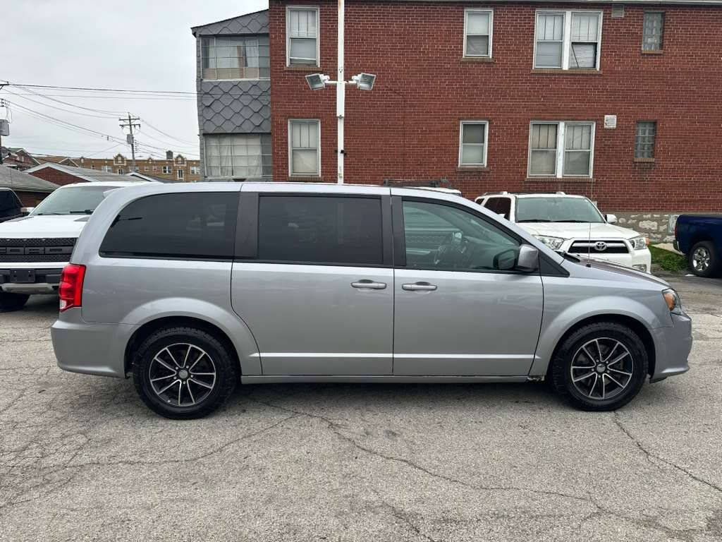 Used 2018 Dodge Grand Caravan GT FWD image 6