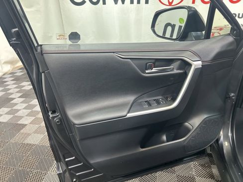 Used 2025 Toyota RAV4 XSE image 21