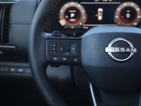 New 2026 Nissan Pathfinder SL AWD/4WD image 10