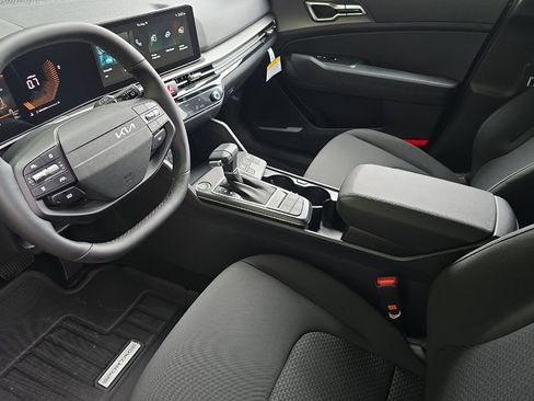New 2026 Kia Sportage LX w/ LX Convenience Package image 6