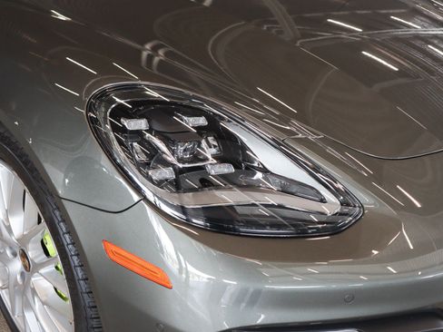 Certified 2023 Porsche Panamera 4 AWD/4WD image 30