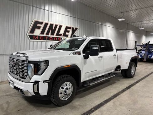 Used 2024 GMC Sierra 3500 Denali w/ Denali Reserve Package AWD/4WD image 5